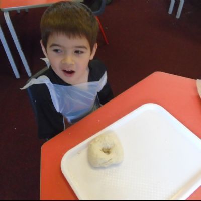 Yr1bread17
