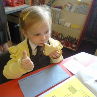 Yr1bread20