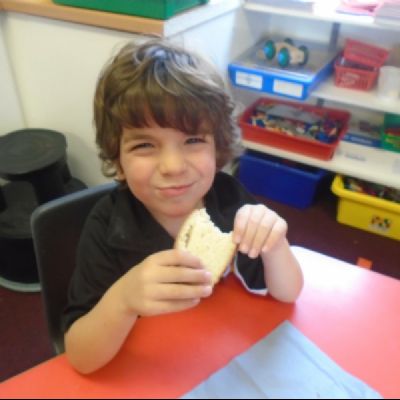 Yr1bread21
