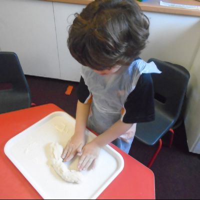 Yr1bread9
